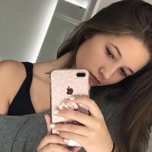 Meet your Posher, Maia